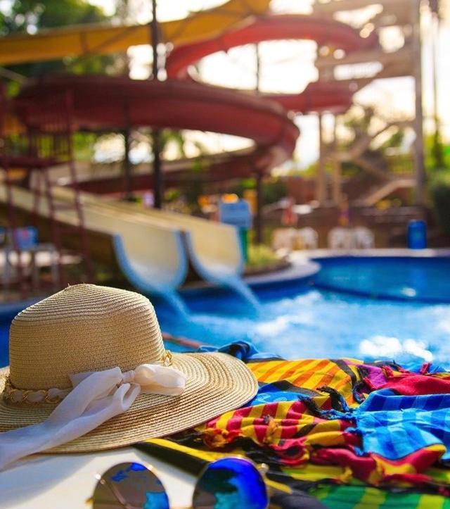 Hotel Golden Dolphin Com Cafe Da Manha! Piscinas 24H Caldas Novas Exterior photo